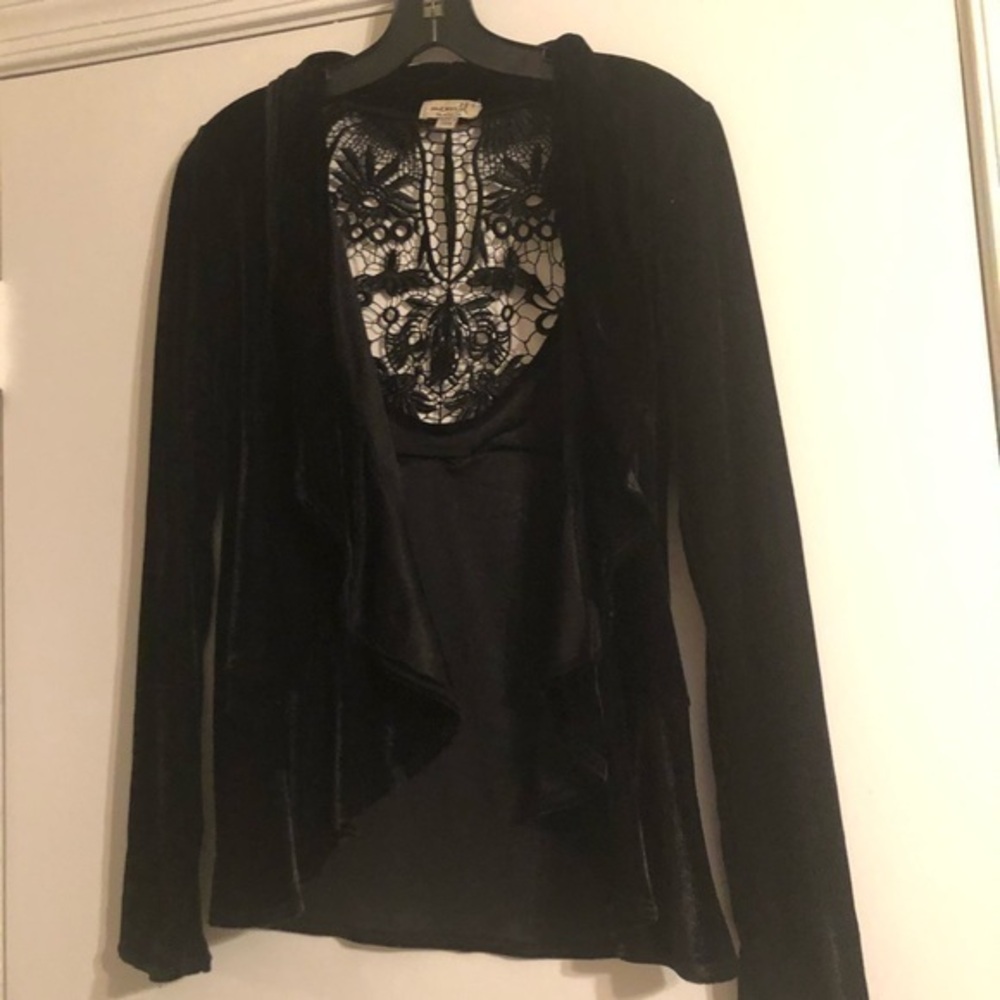 Black stretch velveteen like jacket edge ruffle